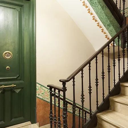 Ab Sagrada Familia Apartment *